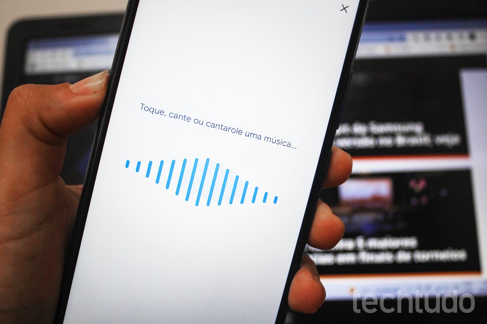 Saiba como identificar músicas sem saber o nome das canções de três formas diferentes; app Google, Spotify e Siri tem recursos para isso — Foto: Marcela Franco/TechTudo