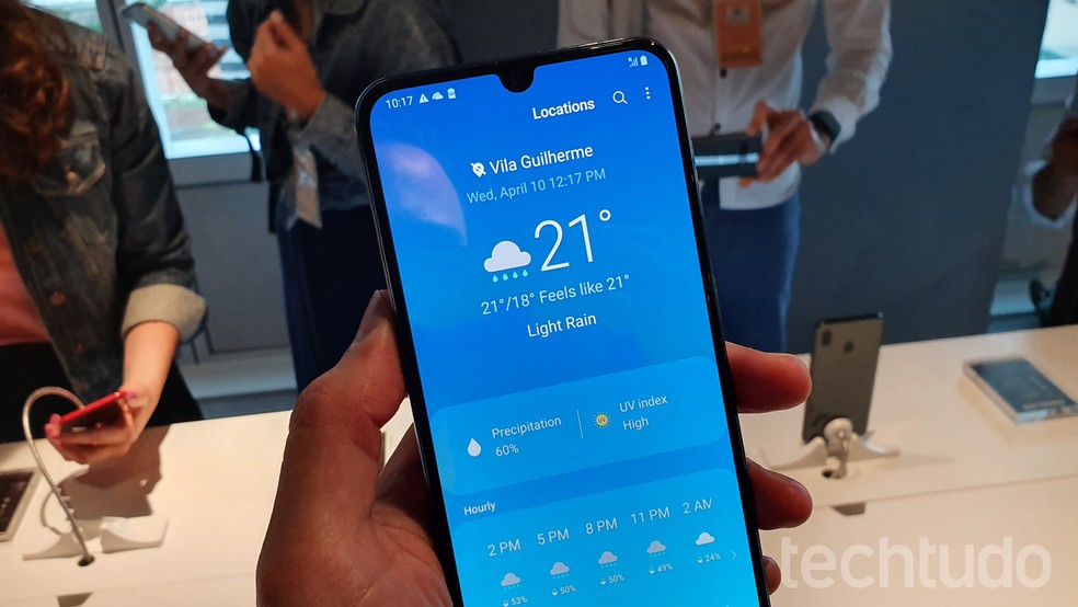 Samsung recomenda que usuários do A50 atualizem o celular — Foto: Thássius Veloso/TechTudo