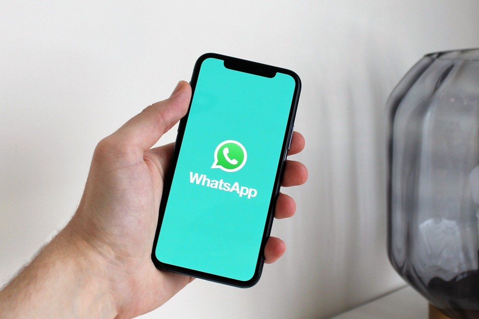 Alguns recursos do WhatsApp podem facilitar a utilização do usuário — Foto: Pixabay/antonbe