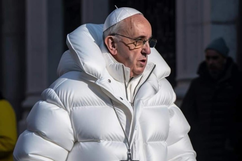 Imagem gerada pelo Midjourney mostrou o Papa Francisco usando uma jaqueta puffer — Foto: Reprodução/Midjourney