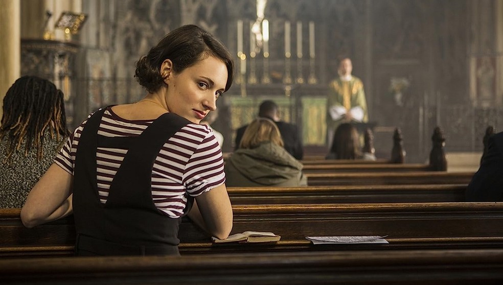 No Emmy 2019, Phoebe Waller-Bridge subiu três vezes ao palco para receber prêmios por Fleabag: melhor atriz de comédia, melhor roteiro e melhor série de comédia. — Foto: Reprodução/IMDb