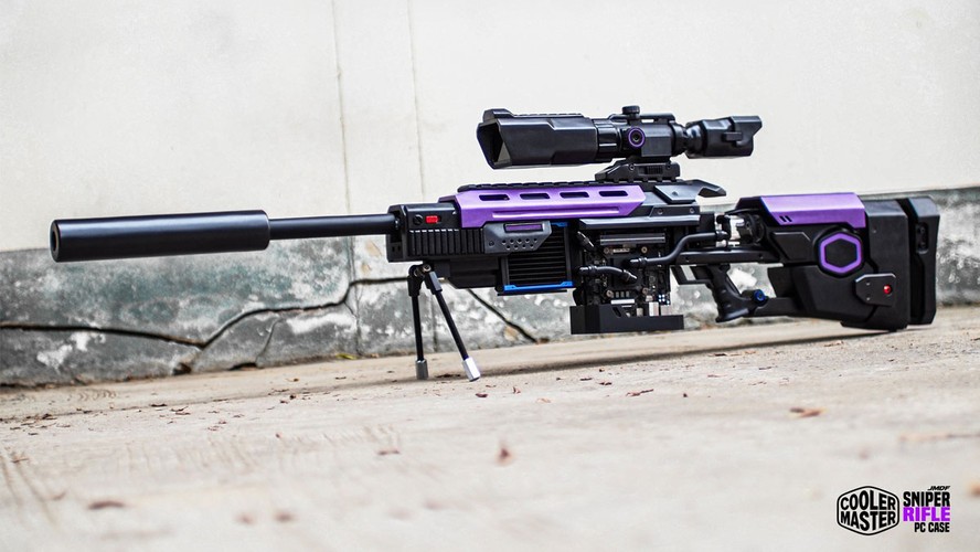 Jogador criou um PC gamer no formato e tamanho real de um rifle sniper
