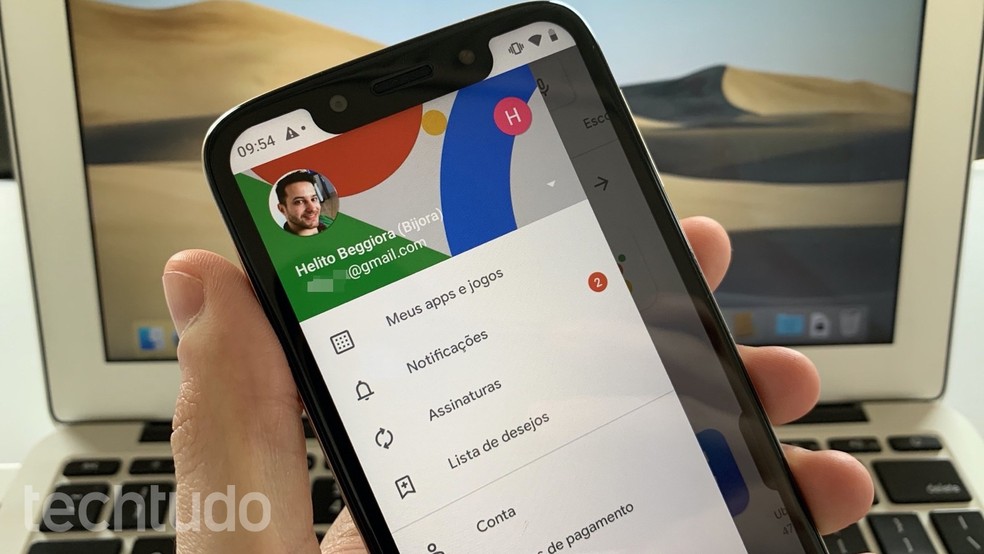 Além de apps e jogos, Google Play Store permite baixar livros, filmes e músicas — Foto: Helito Beggiora/TechTudo