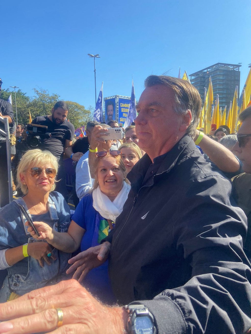 Ex-presidente Jair Bolsonaro chega para ato que oficializou a candidatura de Ricardo Nunes à Prefeitura de São Paulo — Foto: Cristiane Agostine/Valor