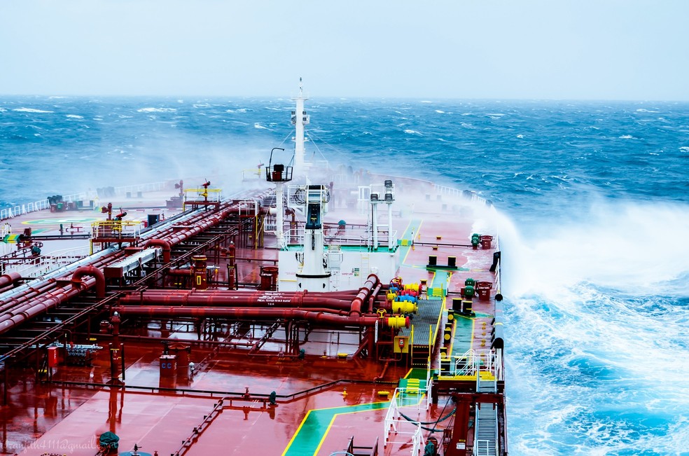 Plataforma de petróleo offshore — Foto: Pixabay