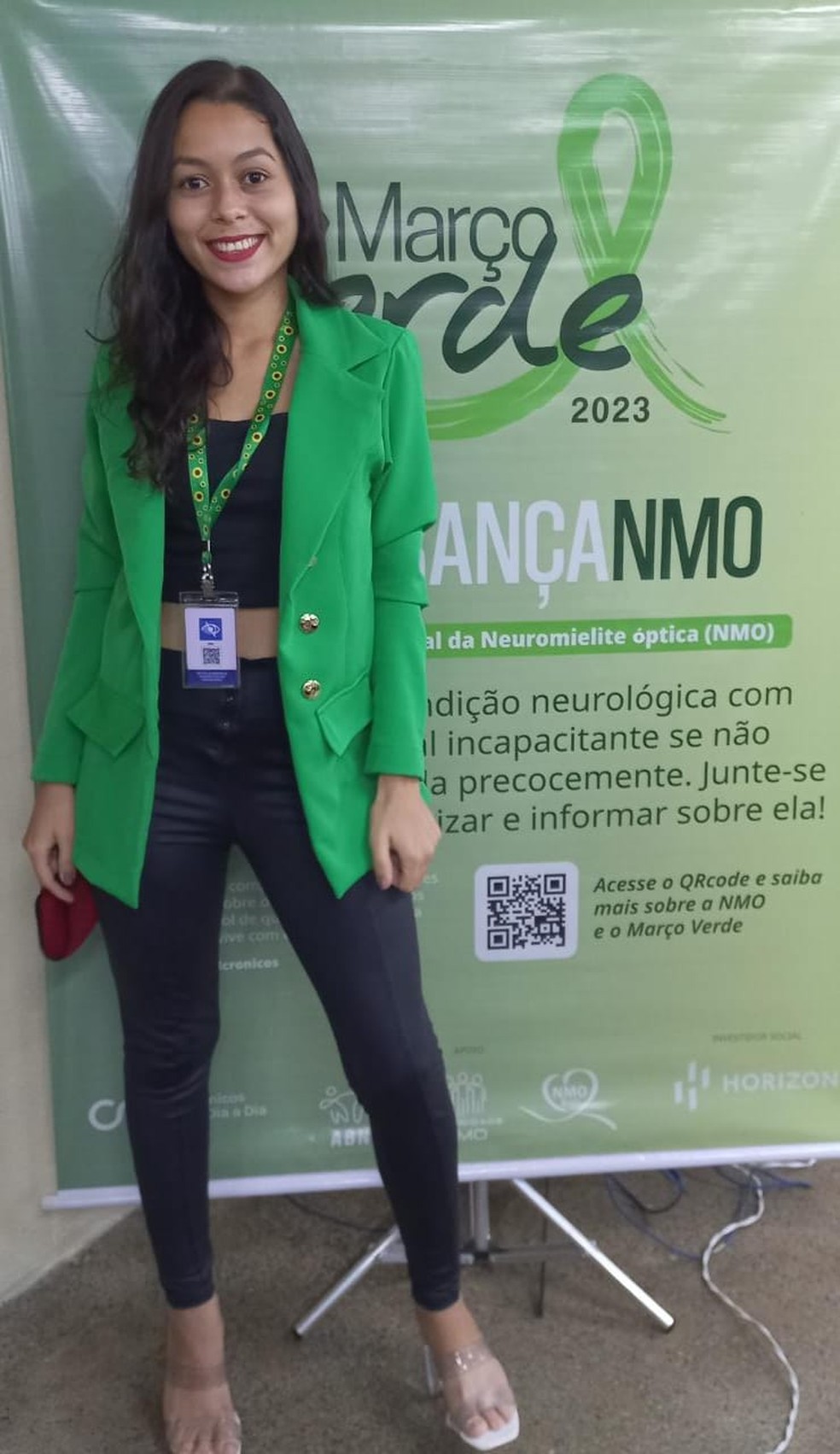 Hoje Bianca participa de eventos para aprender e divulgar a neuromielite óptica (NMO) — Foto: Arquivo Pessoal