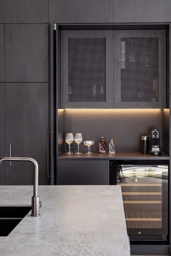 As diferenças entre materiais para a cozinha (Foto: Stick + Stones Design/Neolith)