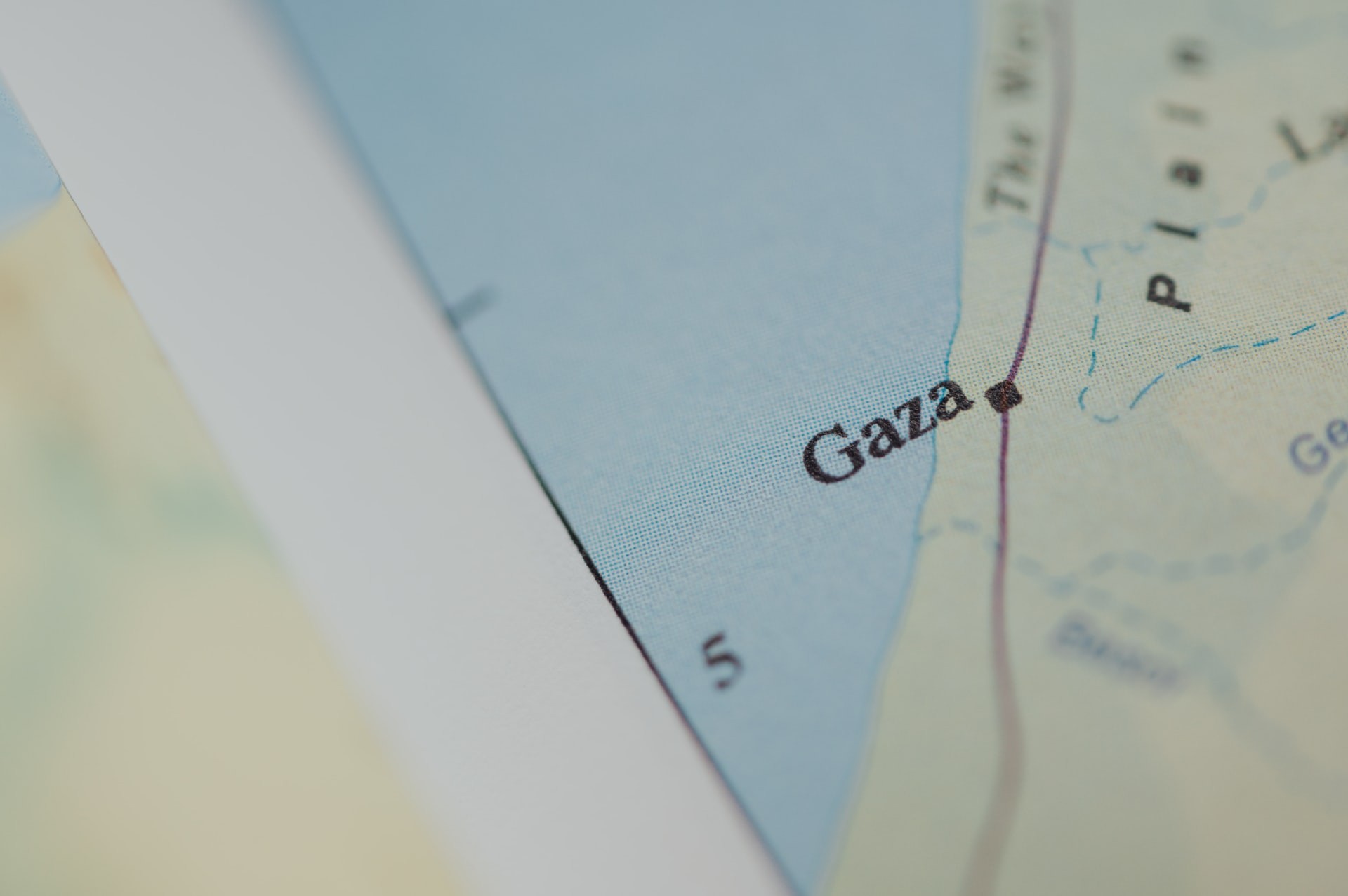 Conflitos em Gaza: 7 respostas sobre o que diz o direito internacional (Foto: CHUTTERSNAP/Unsplash)