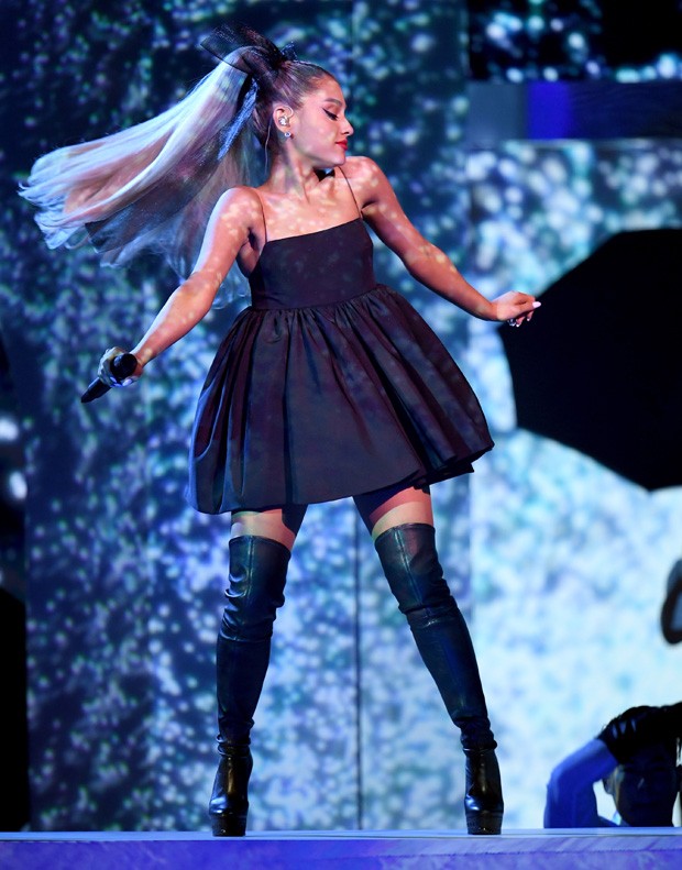 LAS VEGAS, NV - MAY 20:  Recording artist Ariana Grande performs onstage during the 2018 Billboard Music Awards at MGM Grand Garden Arena on May 20, 2018 in Las Vegas, Nevada.  (Photo by Kevin Winter/Getty Images) (Foto: Getty Images)