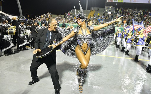 Valeska Reis, Rainha de bateria da Império de Casa Verde