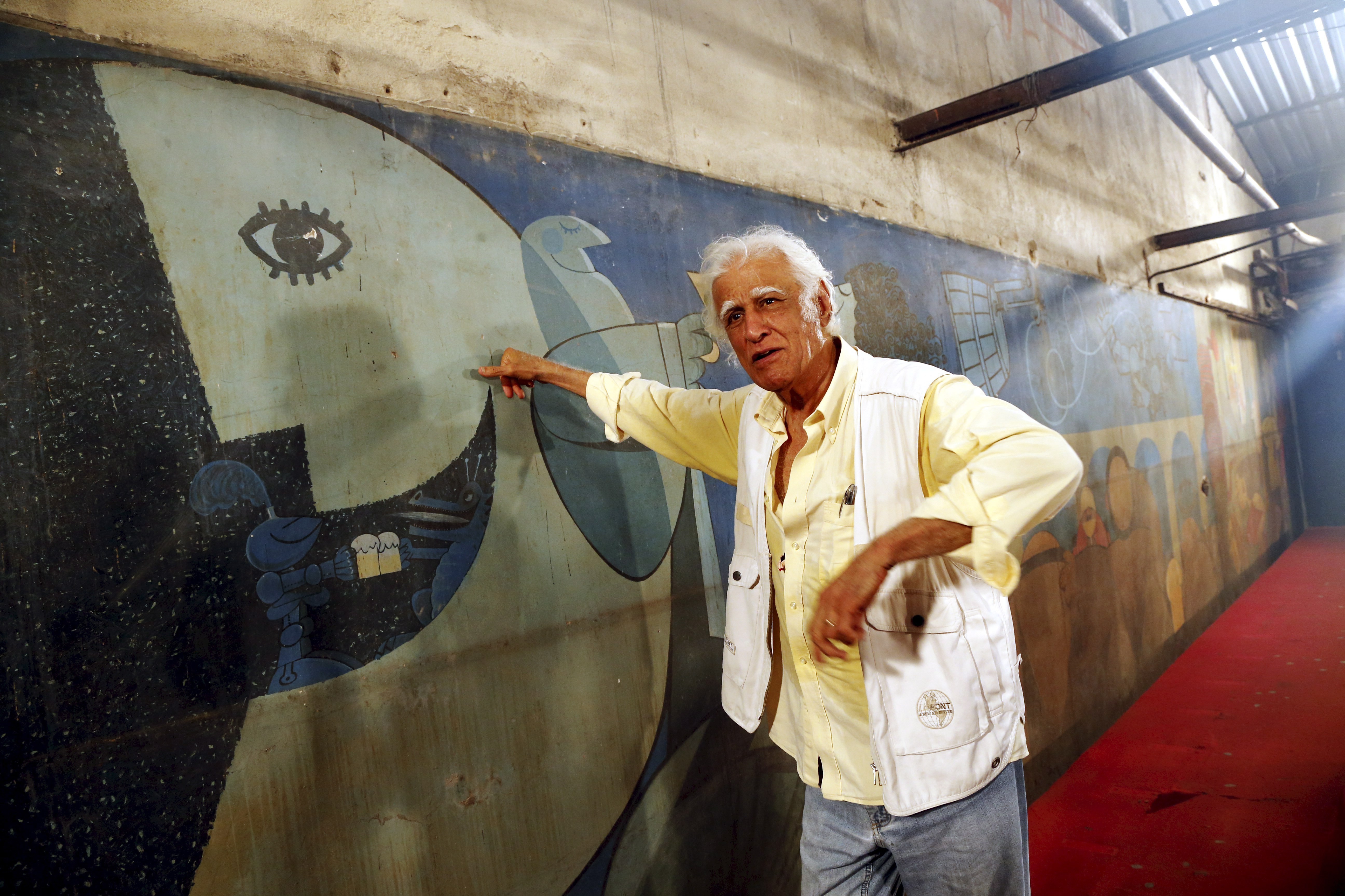 Ziraldo e seu painel no Canecão, em 2015