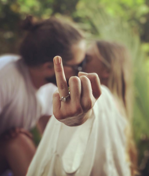 Margot Robbie e Tom Ackerley (Foto: Reprodução/Instagram)