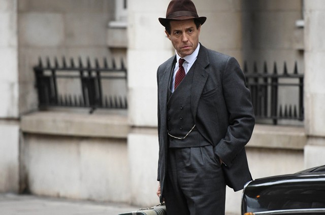 Hugh Grant em 'A very english scandal' (Foto: Reprodução)