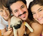 Priscilla Fantin com o filho, Romeo, e o marido, Bruno Lopes | Reprodução