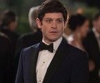 Iwan Rheon em cena de 'Riviera' | Reprodução