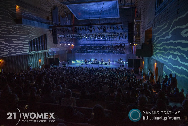 Galandum Galundaina e Pauliteiros de Miranda em show lotado na Casa da Música, no Porto