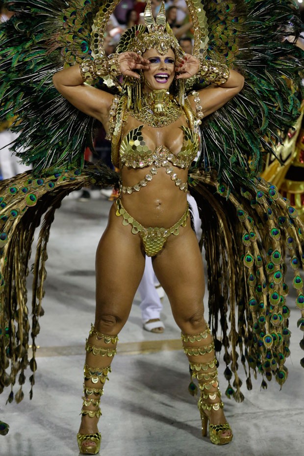 Viviane Araújo como rainha de bateria do Salgueiro no Carnaval 2018 (Foto: Marcelo Theobald/Agência O Globo)