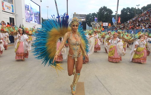 Larissa Neto, musa da Unidos da Tijuca