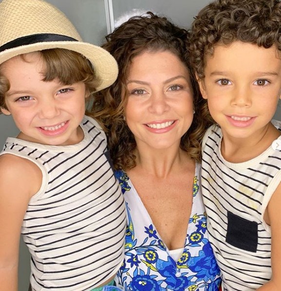 Bárbara Borges com os filhos (Foto: TV Globo)