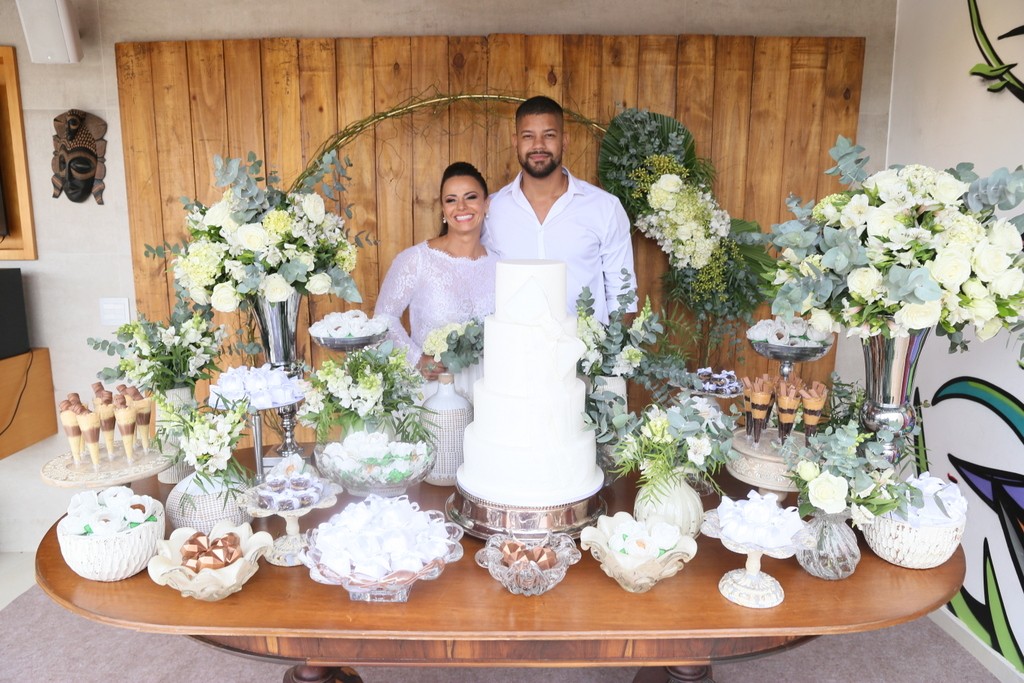 Viviane Araújo e Guilherme Militão se casam no Rio (Foto: AgNews / Anderson Borde)