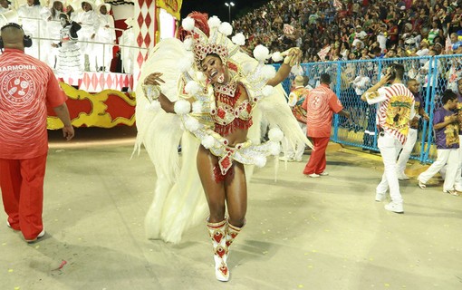 Erika Januza, musa do Salgueiro