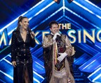 Ivete Sangalo com o cantor Marrone no 'The masked singer Brasil' | Globo/Kelly Fuzaro