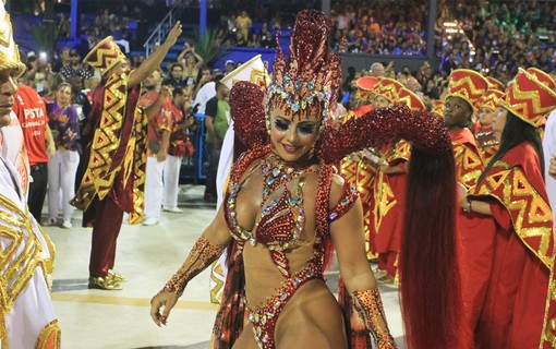 Viviane Araujo, rainha de bateria da Salgueiro