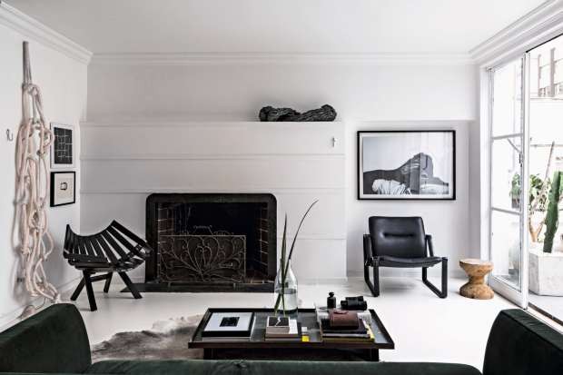 O clássico preto branco no apartamento de Paulo Azeco (Foto: Edu Castello/Editora Globo)