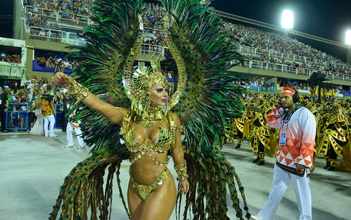 Viviane Araújo, rainha da Salgueiro