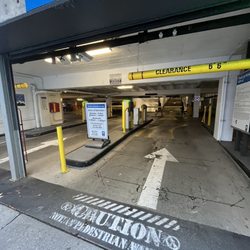 Golden Gateway Garage