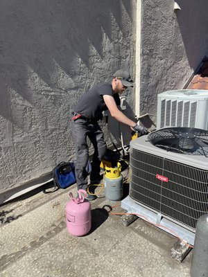 Photo of Plug-In Services - Mountain View, CA, US. AC rooftop Repair