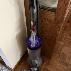 Reyes Vacuum Repair