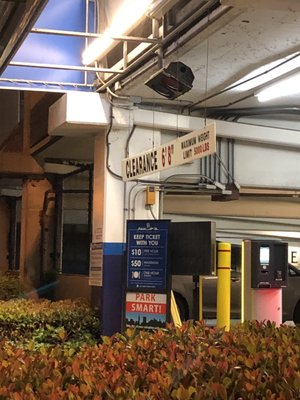 Photo of Pier 39 Parking Garage - San Francisco, CA, US. $10/hr side