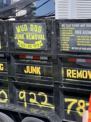 Photo of Mud Dog Junk Removal - South San Francisco, CA, US.