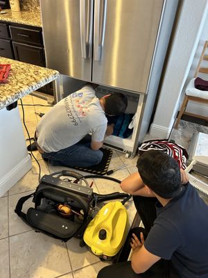 Photo of Fast and Easy Appliance Repair - Oakland, CA, US. Aziz was very respectful of our space