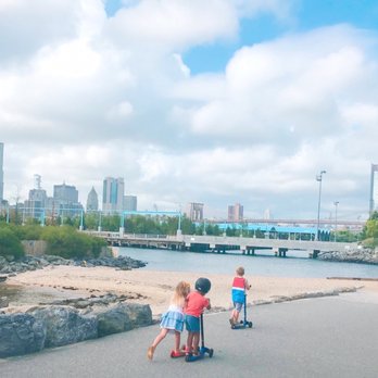 Pier 4 Beach