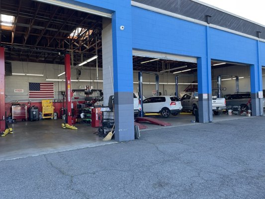 Photo of PAUL 777 AUTO REPAIR - Roseville, CA, US.