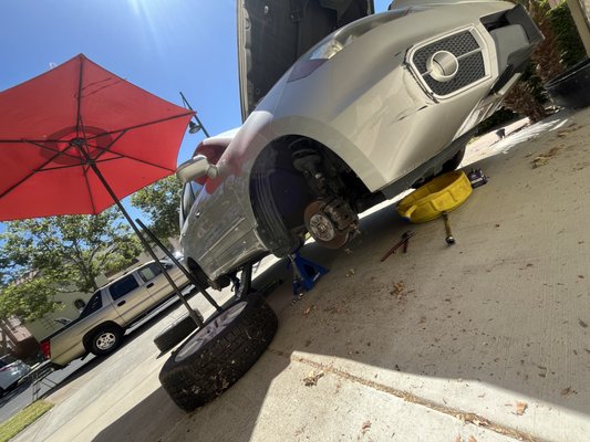 Photo of Dale Wahl Mobile Mechanic - Hayward, CA, US. Oil, tire rotation, and inspection.