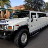 HUMMER LIMO FRONT EXTERIOR