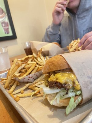 Photo of Hi-Way Burger & Fry - San Francisco, CA, US. Cheeseburger with gluten free bun and a side of fries