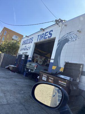 Photo of Orozcos Tires - Berkeley, CA, US. The shop