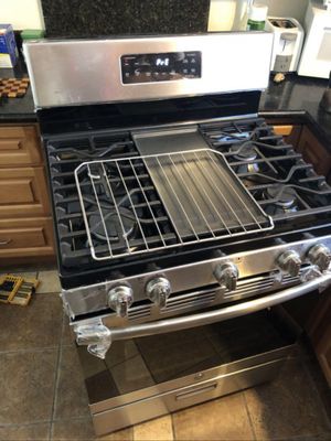 Photo of Gold Standard Appliance Repair - South San Francisco, CA, US. Stove installation.