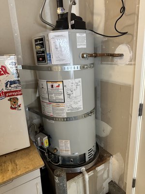 Photo of Vic's Handy Plumbing - Sunnyvale, CA, US. 50 gallon Bradford White water heater with exhaust draft inducer blower installation at a town home