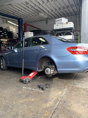 Photo of Juarez Tires and Brakes - San Francisco, CA, US.