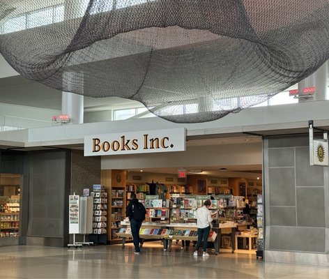 Photo of Books - San Francisco, CA, US. The beauty that is Books Inc. at SFO