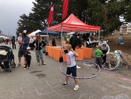 Photo of Outer Sunset Farmers Market & Mercantile  - San Francisco, CA, US. family fun