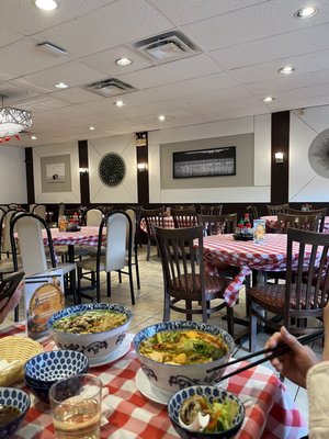 Photo of Crab Hot Lau - Vancouver, BC, CA. Nearly empty restaurant slow service