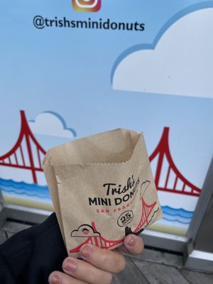 Photo of Trish's Mini Donuts - San Francisco, CA, US. 6 Mini Donuts