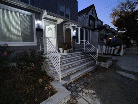 Photo of R & A Welding - Brooklyn, NY, US. HORIZONTAL HANDRAIL R&A welding