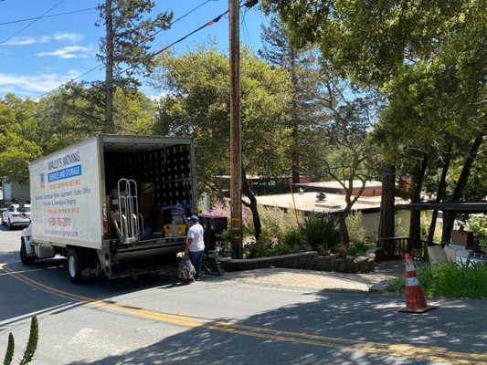 Photo of Wally's Moving & Junk Removal Services - San Mateo, CA, US.